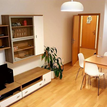 Apartment Smichov Praha Eksteriør bilde