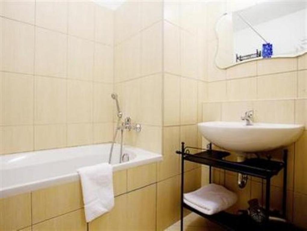 Apartment Smichov Praha Rom bilde