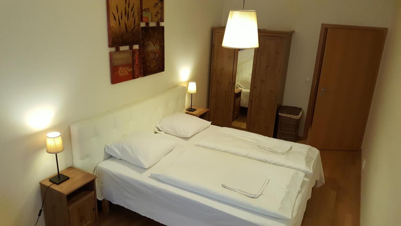 Apartment Smichov Praha Eksteriør bilde